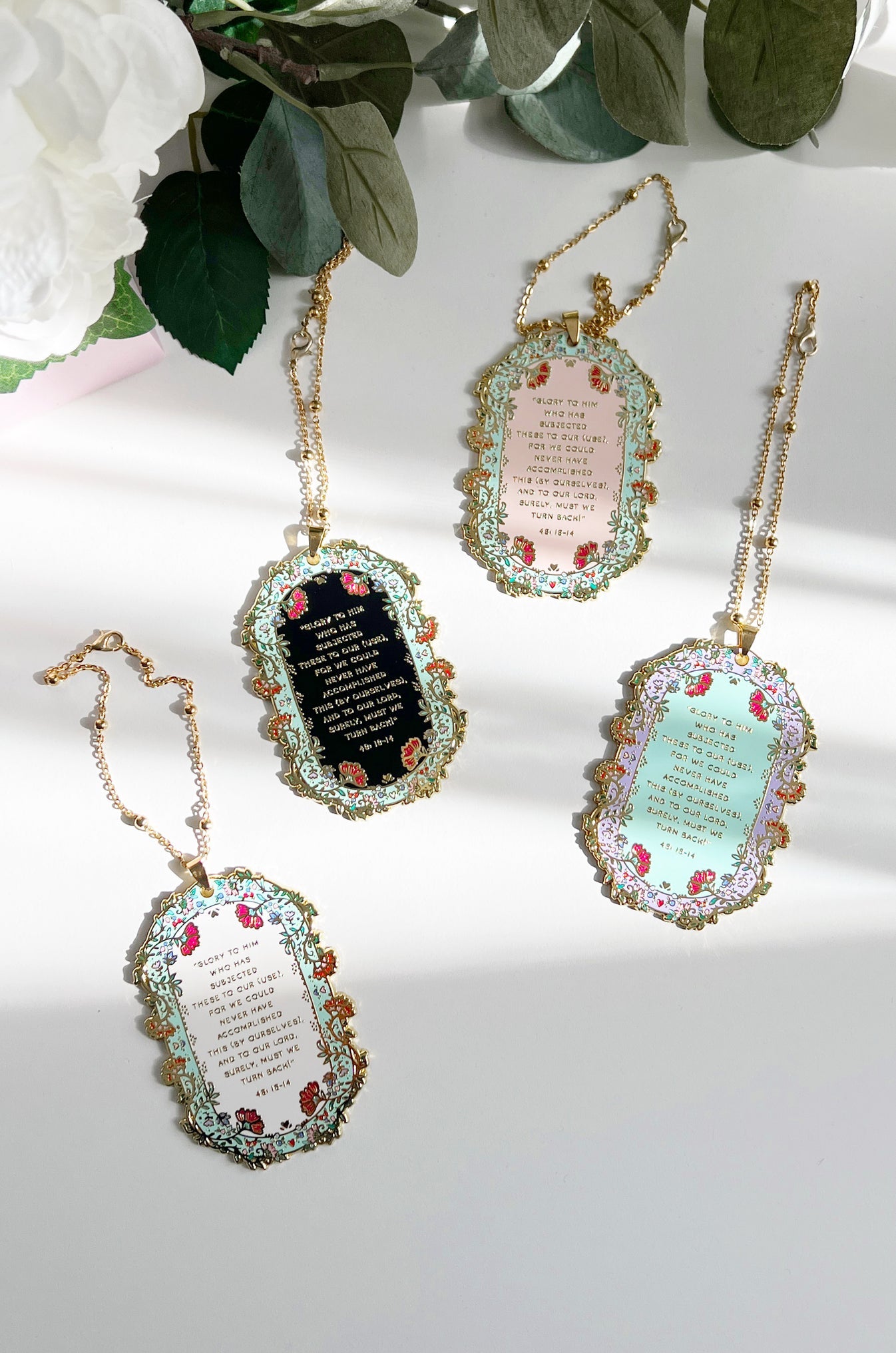 Travel Dua Car Charm